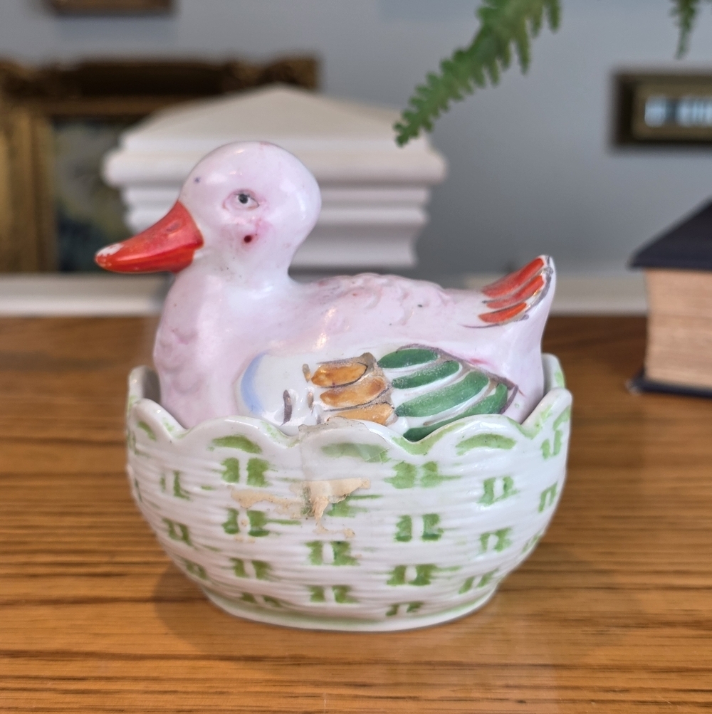 Vintage Moriyama Japan Hand Painted Ceramic Duck on Basket Trinket Box Figurine